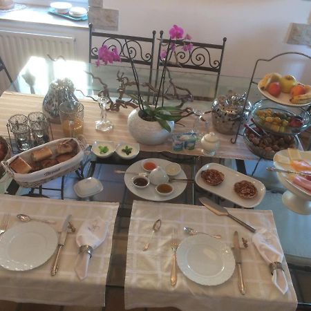 Le Coup De Coeur Bed & Breakfast Coincy ภายนอก รูปภาพ